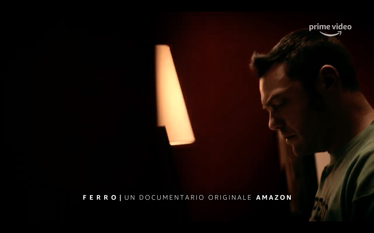 Amazon Prime Video presenta Ferro: anteprima del documentario su Tiziano Ferro