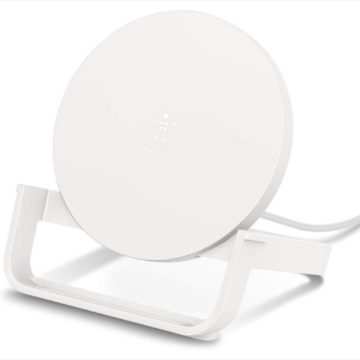 Belkin Boost Up, il pad di ricarica wireless con funzione stand in sconto per poche ore