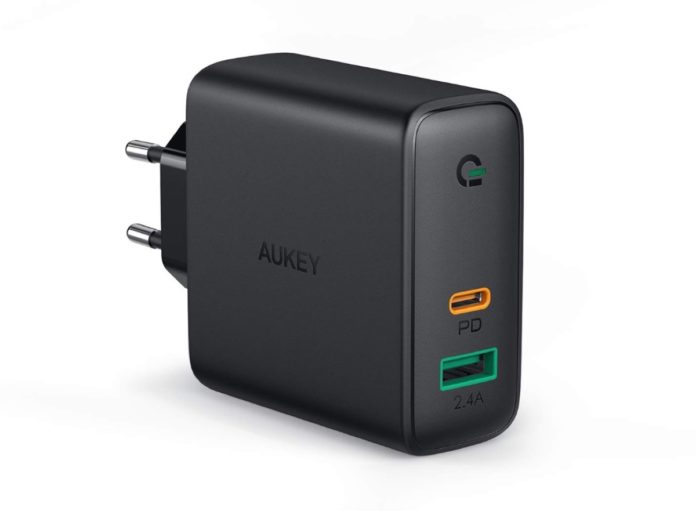 Caricatori Aukey con USB-C e USB-A, da 30W o 60W, in sconto a partire da 19,99 euro