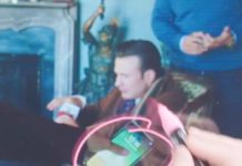 I buoni usano iPhone, i cattivi solo Android I buoni usano iPhone, i cattivi solo Android