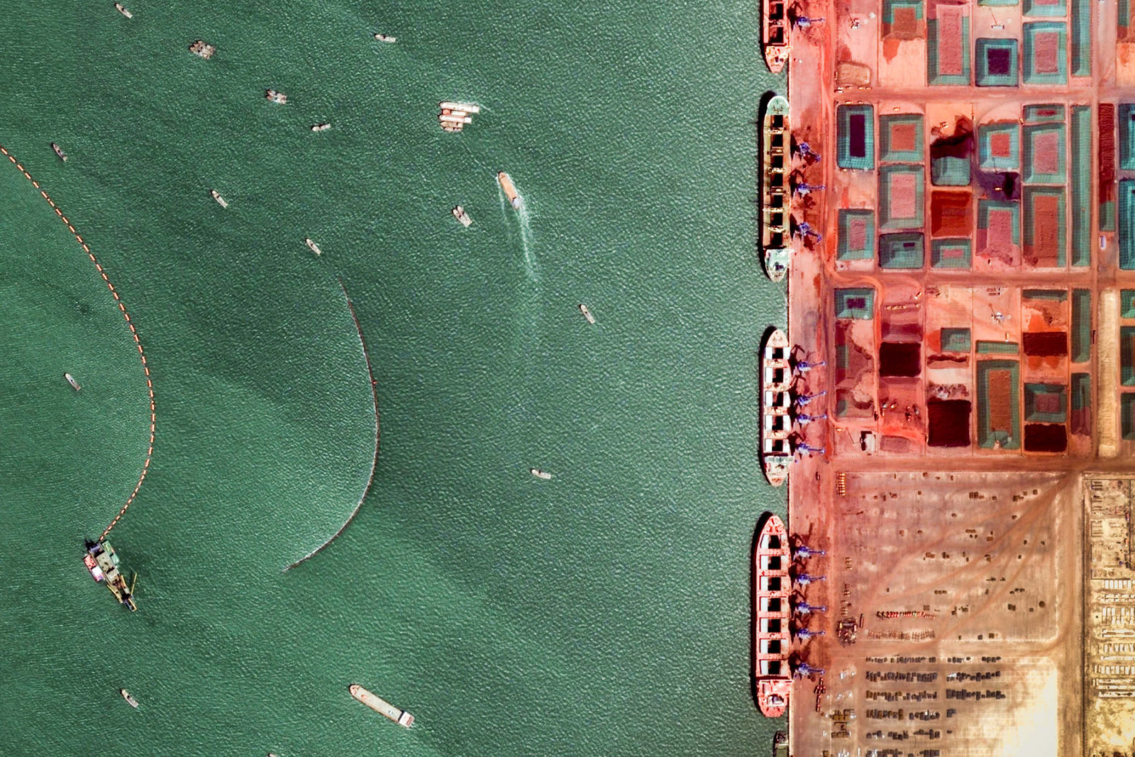 Google Earth funziona finalmente con Firefox, Edge e Opera Google Earth funziona finalmente con Firefox, Edge e Opera