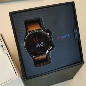 HONOR MagicWatch 2 arriva in Italia: 14 giorni al polso con salute e fitness in primo piano