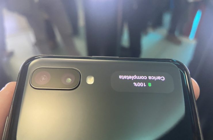 Il nuovo Samsung Z Flip visto da vicino