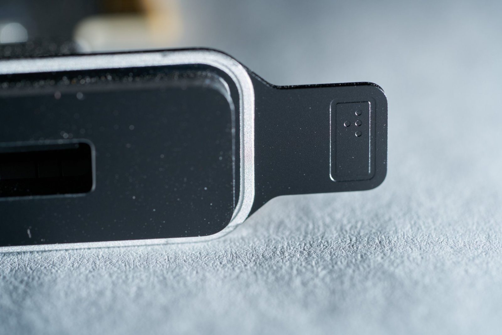 Il mistero dei puntini nascosti all’interno dei Mac Pro