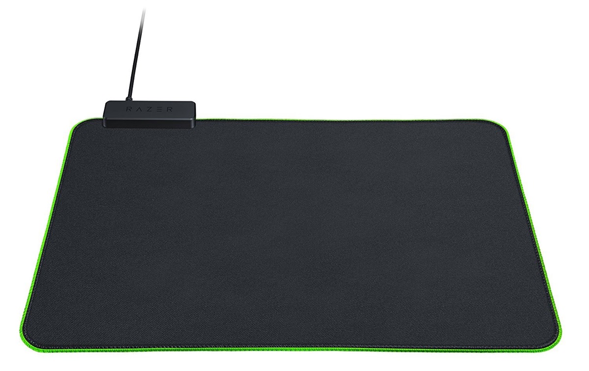 Razer Goliathus Chroma, il mousepad LED per gaming a metà prezzo: solo 19,99 euro