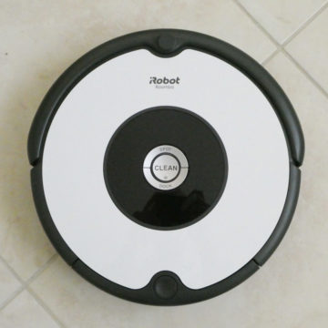 Ecovacs Deebot 605 contro iRobot Roomba 605, il confronto di Macitynet
