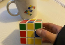 Cube AR risolve il cubo di Rubik su iPhone con la Realtà Aumentata Cube AR risolve il cubo di Rubik sull’iPhone con la Realtà Aumentata