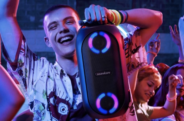 Recensione Anker Soundcore Rave mini: speaker con luci e giochi per fare festa in casa e all’aperto