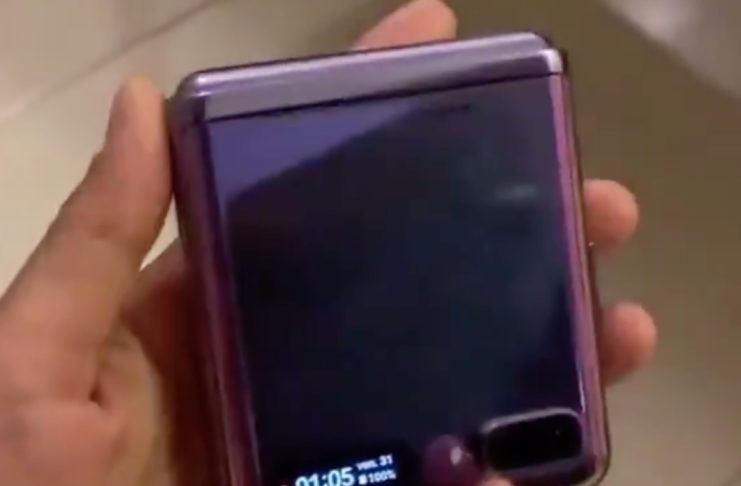 In video Samsung Galaxy Z Flip sfoggia un display pieghevole extra lungo