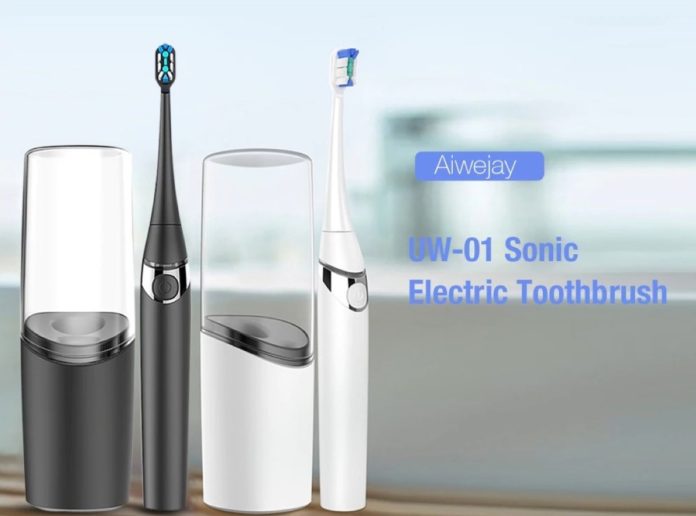 Aiwejay UW, lo spazzolino elettrico sonico smart che si sterilizza automaticamente quando in carica