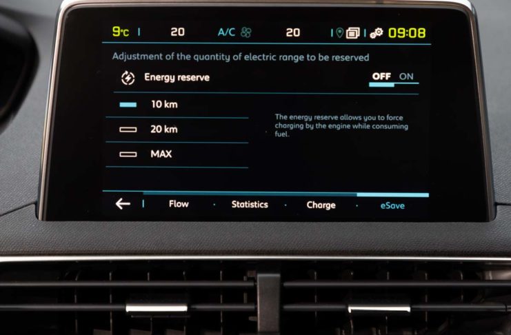 Peugeout SUV 3008 e 508 plug-in Hybrid con funzione e-save