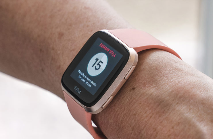 Recensione Fibricheck con Fitbit Versa 2