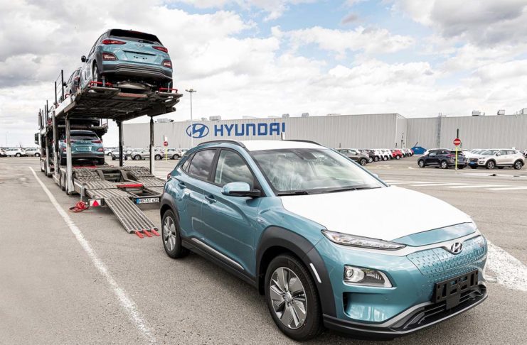 Hyundai consegna i primi esemplari di Kona Electric prodotta in Europa
