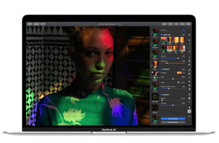 Apple presenta il nuovo MacBook Air con prestazioni raddoppiate e Magic Keyboard