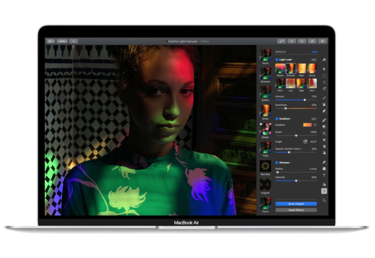 Apple presenta il nuovo MacBook Air con prestazioni raddoppiate e Magic Keyboard Apple presenta il nuovo MacBook Air con prestazioni raddoppiate e Magic Keyboard