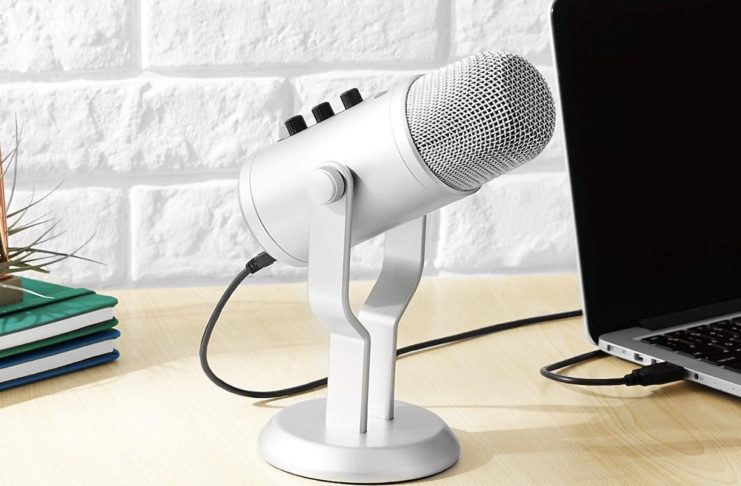 Microfono a condesatore in stile Yeti per Mac e PC: super offerta di Amazon Basics a meno di 35 €