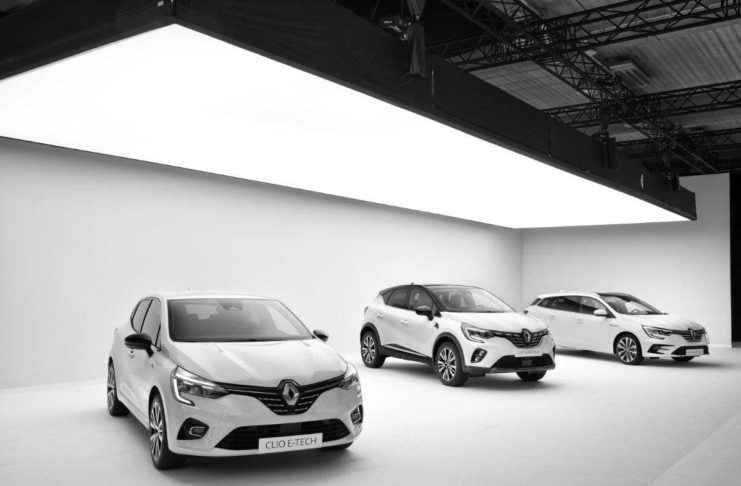 Renault lancia la sua offensiva elettrica