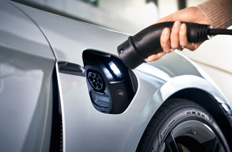 Porsche, cresce la rete globale di stazioni di ricarica per la mobilità elettrica