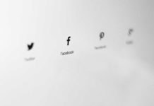 Facebook, YouTube e Twitter promettono un freno alle fake news su COVID-19 Facebook, YouTube, Twitter e altri promettono un freno alla disinformazione sulla COVID-19