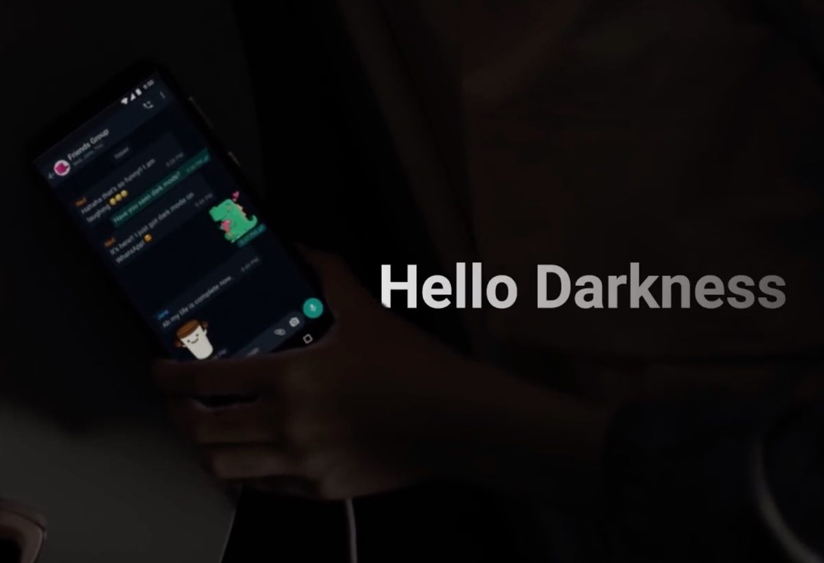 WhatsApp con modalità dark è disponibile su iPhone e Android WhatsApp con modalità dark è disponibile su iPhone e Android