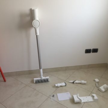 Recensione Xiaomi MIJIA 1C, l’aspirapolvere verticale senza fili con ricarica a parete