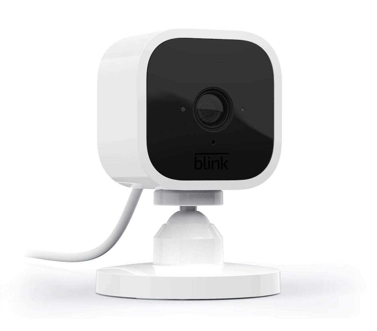 Amazon Blink Mini è la telecamera di sicurezza compatta e completa a 39,99 euro