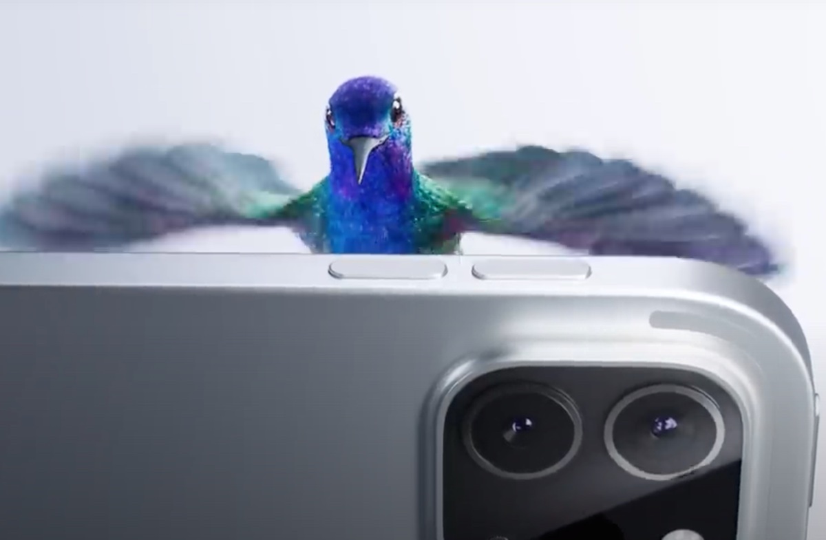 Nel video Apple Float un colibrì sfoggia iPad Pro con Magic Keyboard