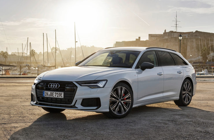 Nuova Audi A6 Avant TFSI e quattro: famigliare sportiva plug-in