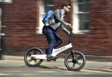 Gocycle G3 è la bici pieghevole con pedalata assistita che si gestisce dall’iPhone Gocycle G3 è la bici pieghevole con pedalata assistita che si gestisce dall’iPhone