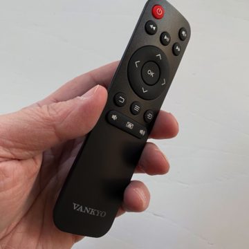 Recensione proiettore economico full HD Vankyo V630