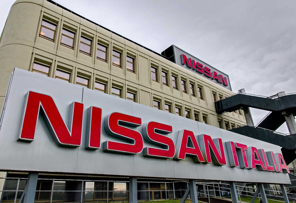 Nissan, piano e propulsori per auto elettriche a prezzi umani