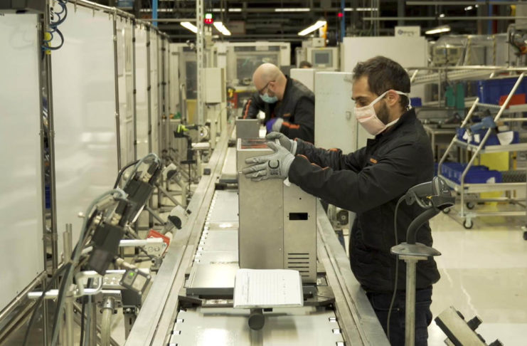 SEAT produce respiratori assistiti adattando i motorini dei tergicristalli