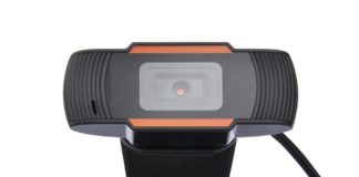 Videochiamate comode: webcam USB da 12 MP con microfono in offerta a soli 16.99 €