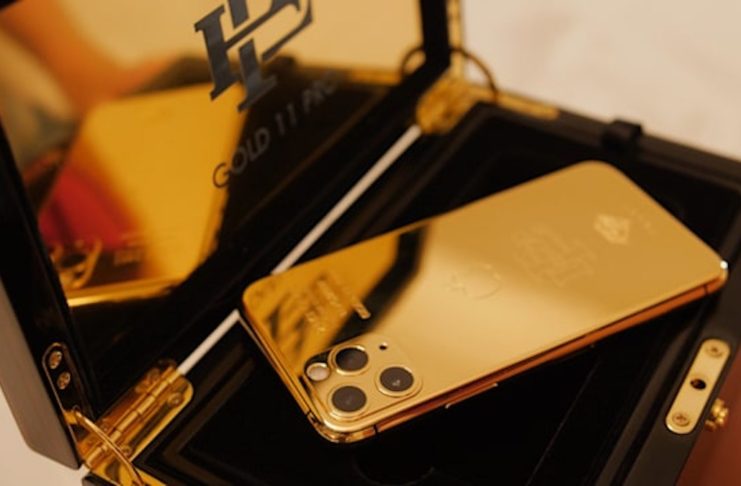 Il fratello di Pablo Escobar vende iPhone 11 Pro in oro a 499 dollari
