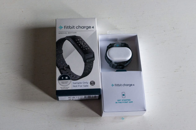 Recensione Fitbit Charge 4: l&#8217;abito non fa il monaco (ma lo fa muovere)