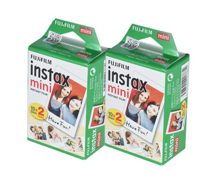 Pacchetto da 40 pellicole Fujifilm Instax Mini a soli 25 euro: ecco l’offerta