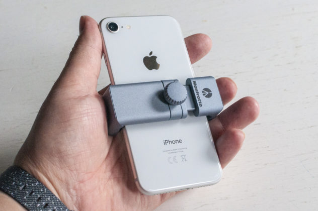 Recensione Manfrotto Clamp universale per smartphone, diamo all&#8217;iPhone il suo supporto professionale