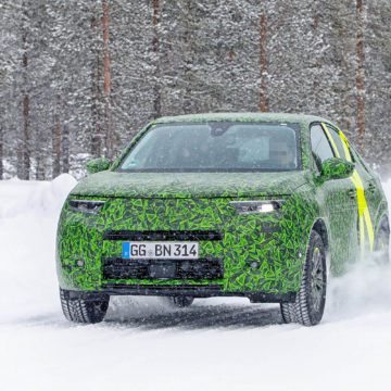 Il nuovo Opel Mokka in fase di collaudo su strada