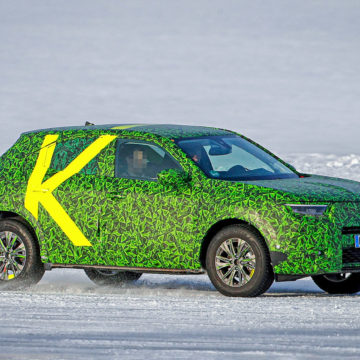 Il nuovo Opel Mokka in fase di collaudo su strada