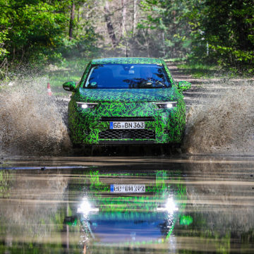 Il nuovo Opel Mokka in fase di collaudo su strada