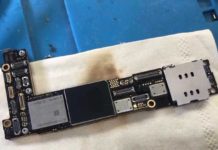 La foto della presunta scheda logica di iPhone 12