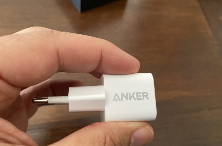 Recensione PowerPort III nano il caricabatterie da 18W che più piccolo non si può