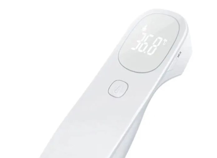 Termometro per misurare la febbre senza contatto in sconto a 33 euro
