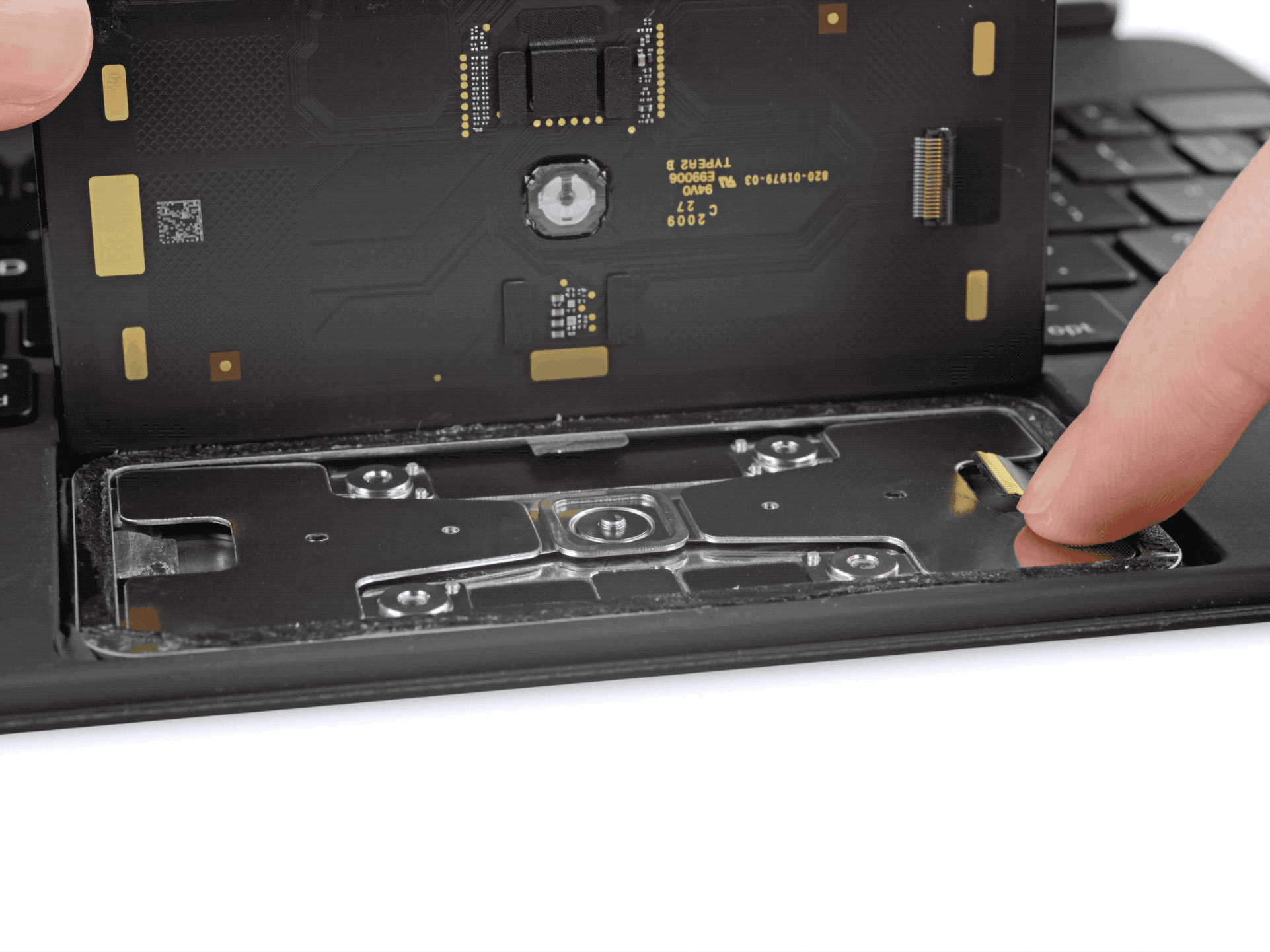 iFixit ha smontato il trackpad della Magic Keyboard per iPad Pro