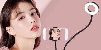 La lampada LED ad anello Andoer che vi regge lo smartphone in offerta su eBay a 15,99 euro