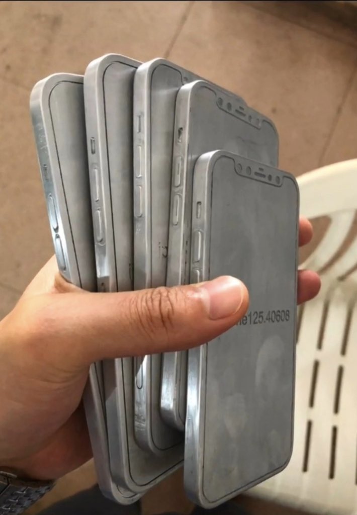 Ecco i presunti calchi degli iPhone 12