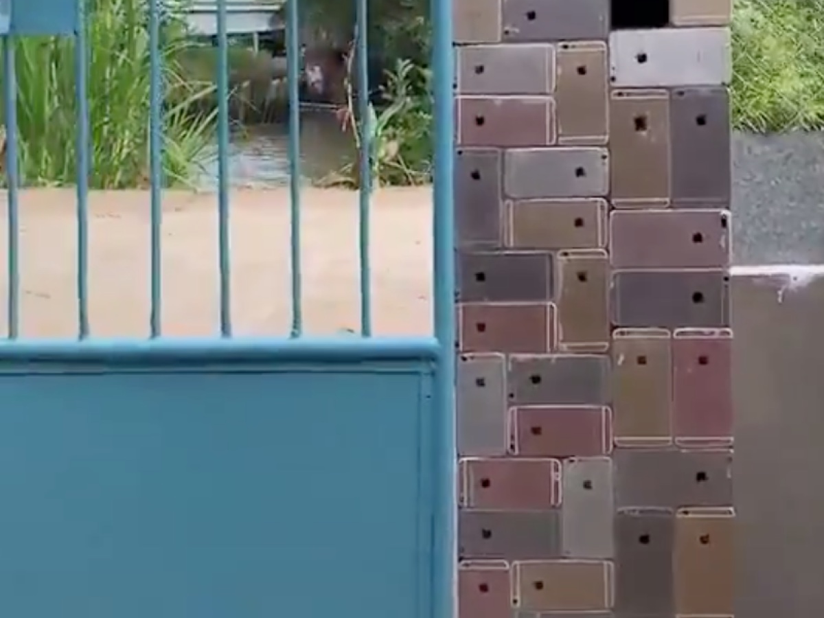 Il muro di cinta costruito con vecchi iPhone è una perla Il muro di cinta costruito con vecchi iPhone è una perla