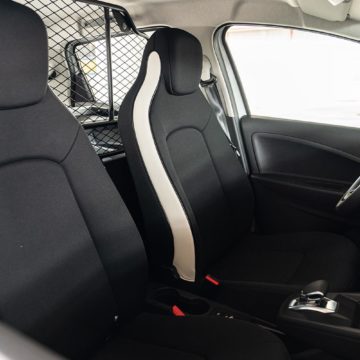 Nuova ZOE Van per la logistica a zero emissioni