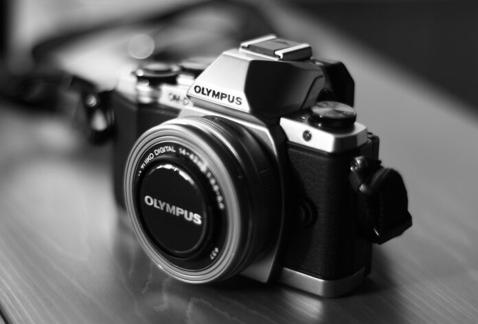 Olympus esce dal mercato delle fotocamere