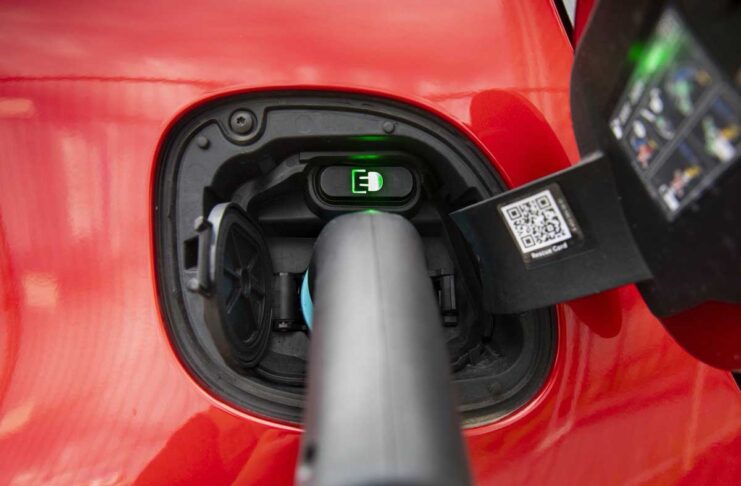 Bosch, una sola app per conoscere e accedere alle stazioni di ricarica delle auto elettriche